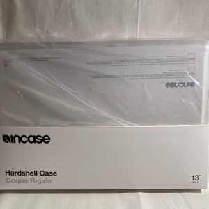 Incase 13” MacBook Pro Clear Hardshell Case